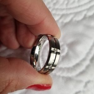 Men's band ring